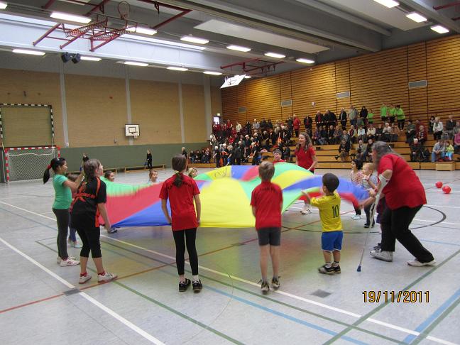 Turnschau_2011_1a_Kinderturnen1